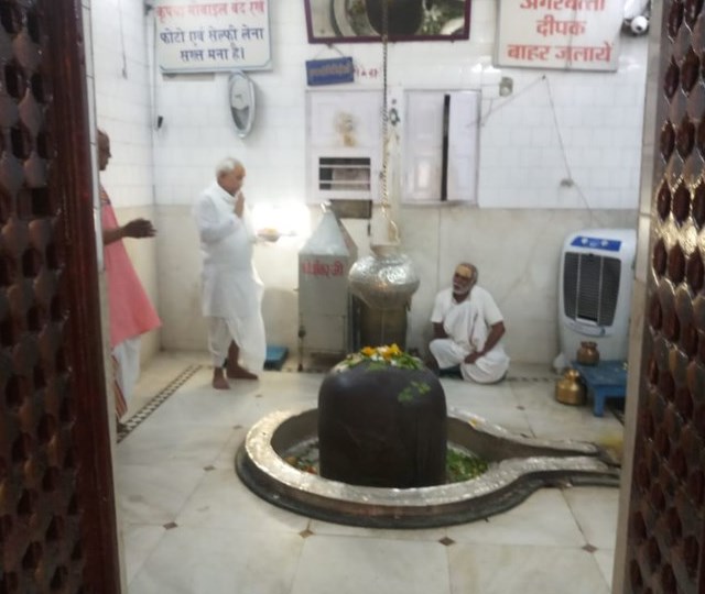 दमोह में जागेश्वर धाम में भोलेनाथ के दर्शन को पहुंचे श्रद्धालु