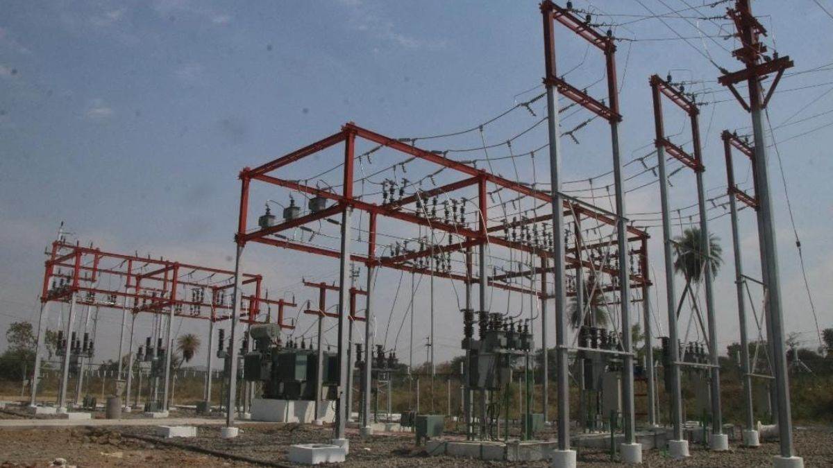 MP Electricity News:  इंदौर को मिली ऊर्जा मंत्री की बड़ी सौगात, तीन माह में 10 ग्रिड तैयार, 50 मेगावाट बिजली वितरण क्षमता बढ़ी