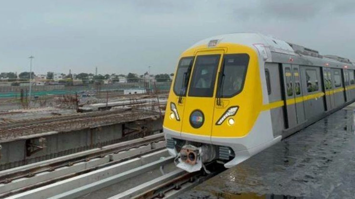 Indore Metro Fare: यात्रीगण ध्यान दें… इंदौर मेट्रो अब फ्री नहीं, आज से देना होगा किराया