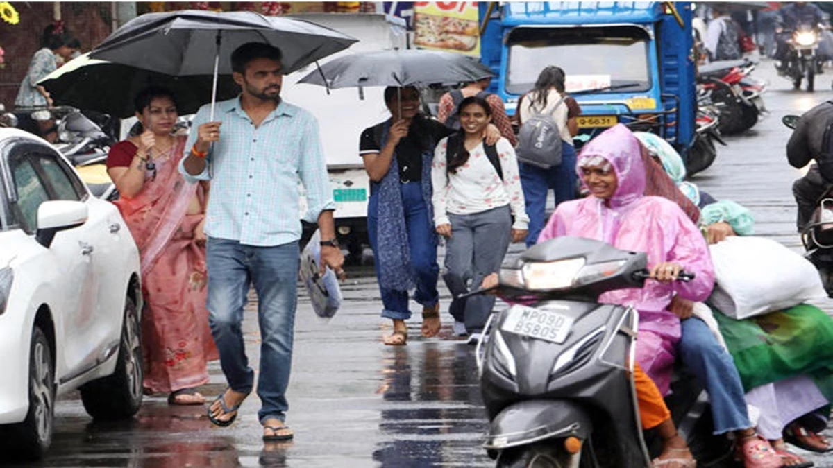 Indore Weather Forecast: इंदौर में अगले 7 दिन हल्की से मध्यम बारिश होने के आसार… जिले में अब तक 155.1 मिमी पानी बरसा