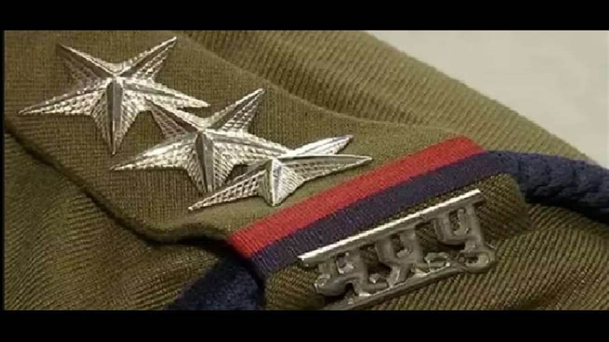 तबादले का आदेश नहीं मानने वाले एसआई समेत आठ पुलिसकर्मी निलंबित