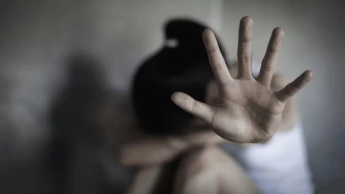 परिवार के ही युवक ने किया था किशोरी से दुष्कर्म, अस्पताल में दिया बच्ची को जन्म, आरोपित गिरफ्तार