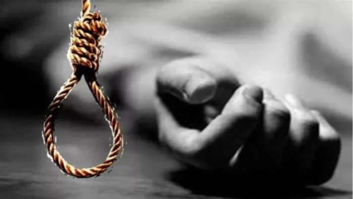 भोपाल में पति और बड़े बेटे की मौत का सदमा नहीं सह सकीं रिटायर्ड महिला अफसर, फंदे पर लटककर दी जान
