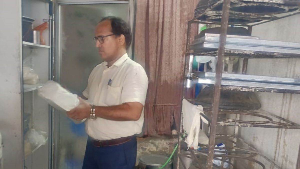 भोपाल में नामी ब्रांडेड घी के नमूनों में बड़ी गड़बड़ी: FSSAI मानकों पर खरे नहीं उतरे गोवर्धन, द्वारकेश और धौलपुर फ्रेश