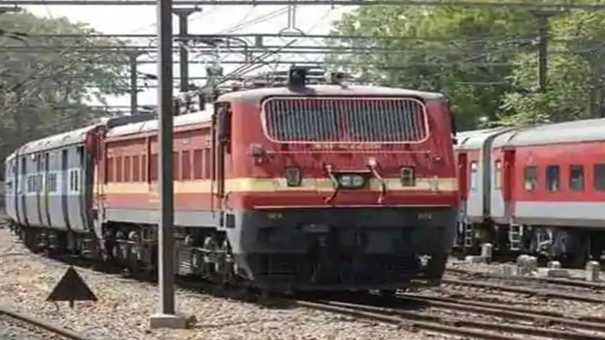 Festival Special Train from Bhopal: दिवाली और छठ पूजा के लिए रानी कमलापति से दानापुर के बीच चलेगी स्पेशल ट्रेन, यहां देखें शेड्यूल