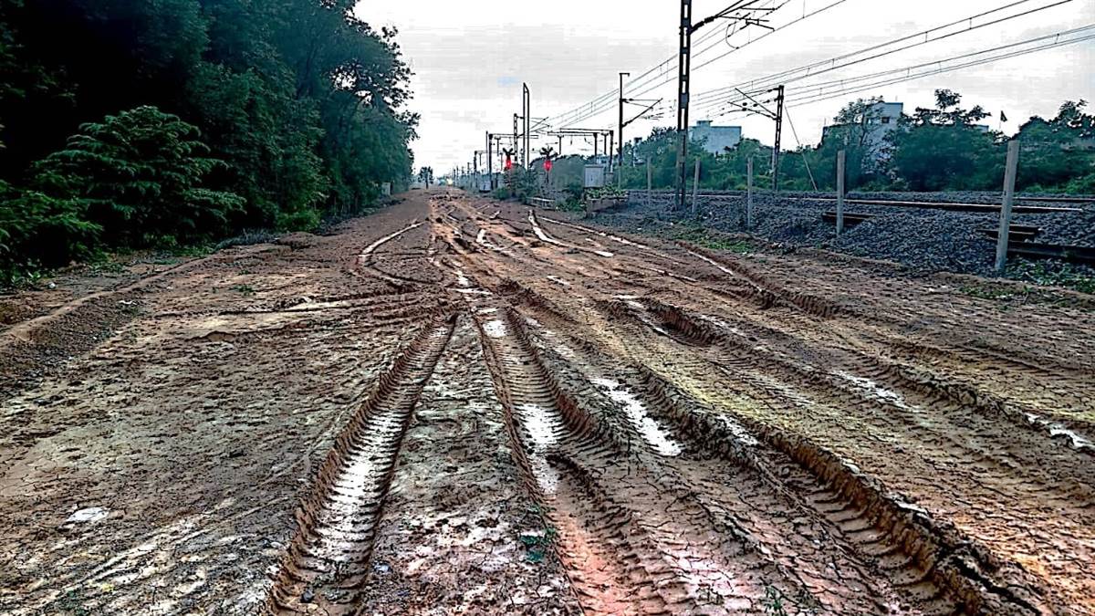 भिलाई-3 से दुर्ग तक 13 किमी में चौथी रेल लाइन, मौर्या चंद्रा अंडरब्रिज में लगा नया बाक्स, अब प्रदर्शनी की तैयारी