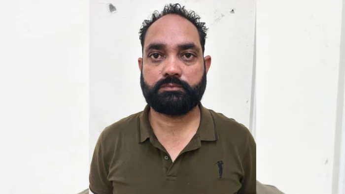 भोपाल के पॉश इलाकों और क्लबों में ड्रग्स सप्लाई करने वाला गिरफ्तार, 2000 का MD ड्रग्स 10000 में बेचता था
