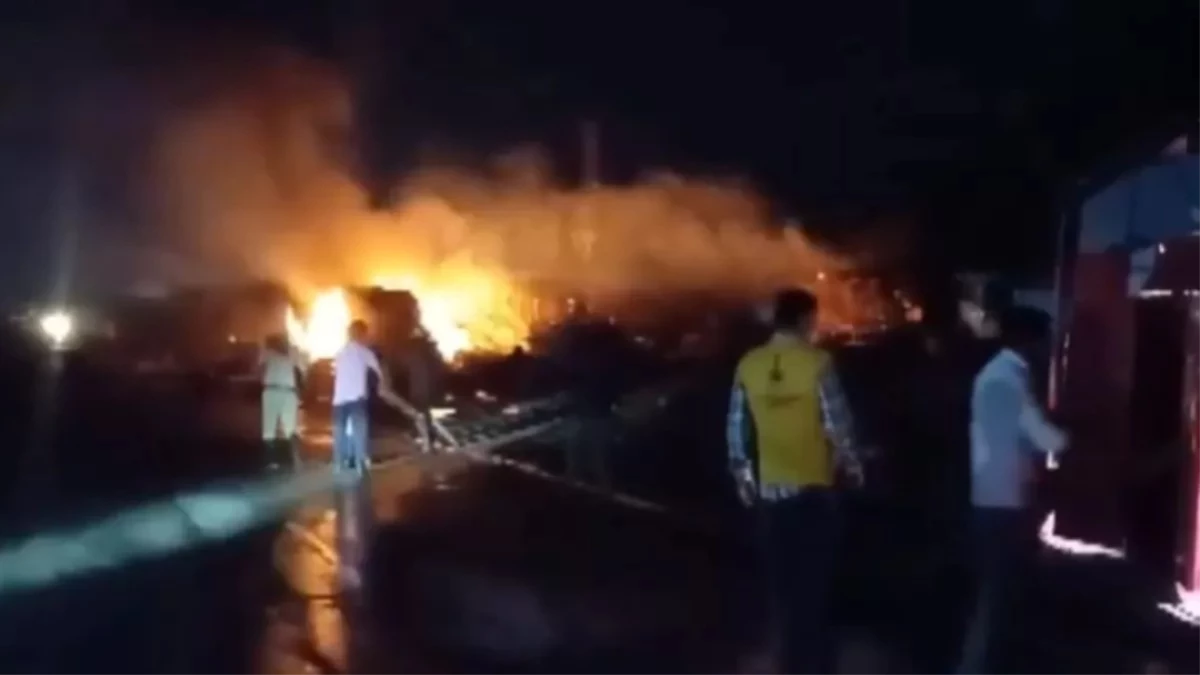 जयपुर-अजमेर हाईवे पर LPG गैस सिलेंडर से भरे ट्रक में लगी आग, इलाके में मची भगदड़