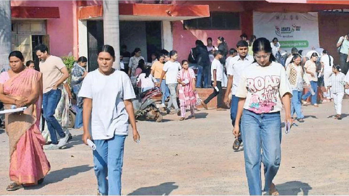 अमीन भर्ती परीक्षा में बड़ी संख्या में शामिल हुए बीटेक और एमटेक डिग्रीधारी