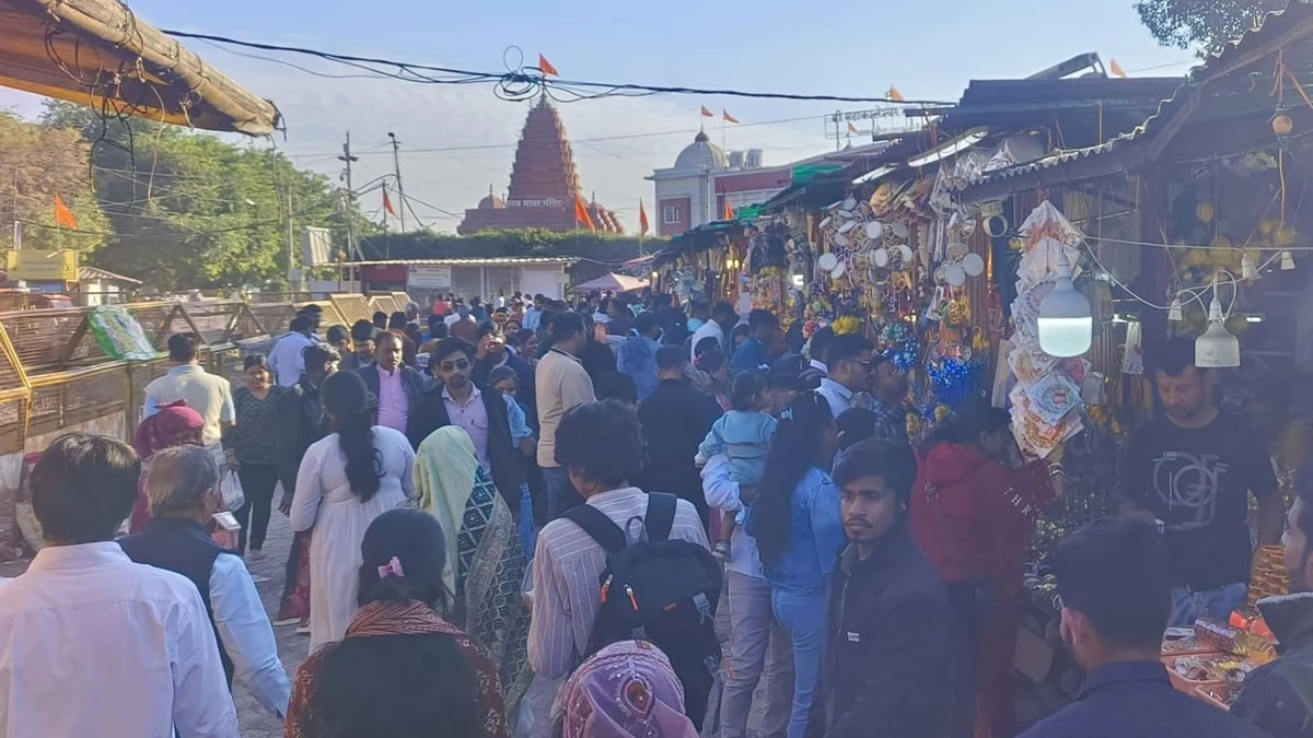 दिसंबर के पहले रविवार को ही महाकाल मंदिर में पहुंचे एक लाख से ज्यादा भक्त, नए साल की शुरुआत तक और उमड़ेगी भीड़
