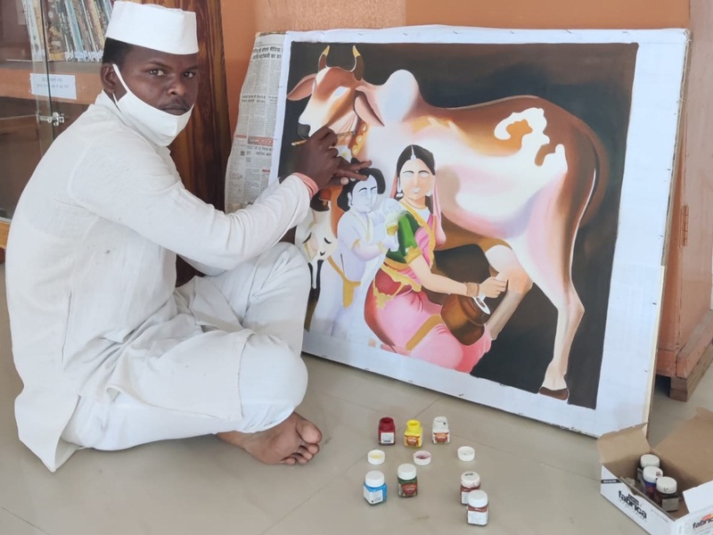 Bilaspur News: सलाखों के पीछे की बंदिशों के बीच वाल पेंटर बना चित्रकार, देखें तस्वीरें