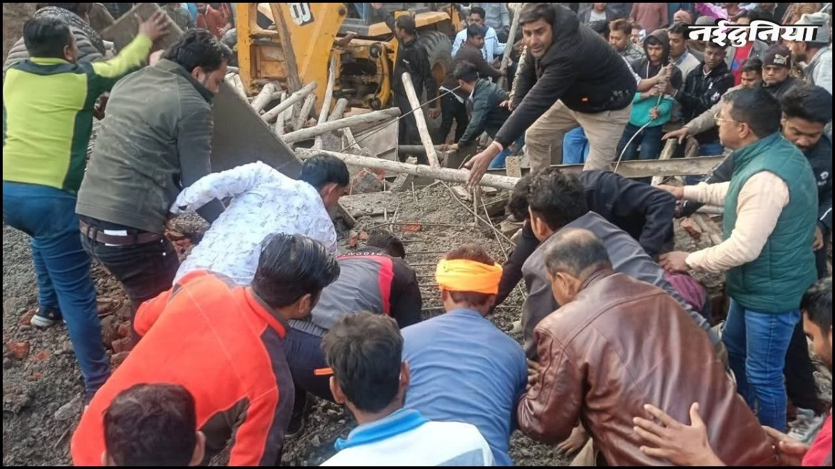 छतरपुर में बड़ा हादसा: धौर्रा सरकार मंदिर का निर्माणाधीन तोरण द्वार गिरा, मलबे में दबकर एक मजदूर की मौत, 3 घायल
