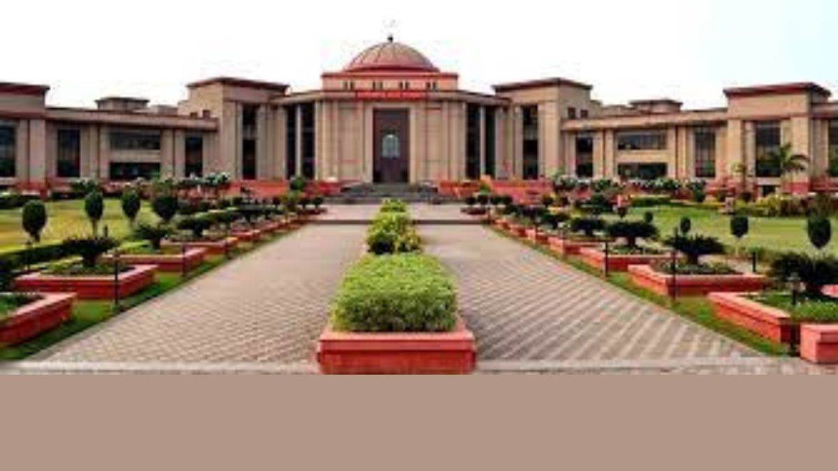 Chhattisgarh High Court: राजभवन पहुंचा हाई कोर्ट, नोटिस की संवैधानिकता को दी चुनौती