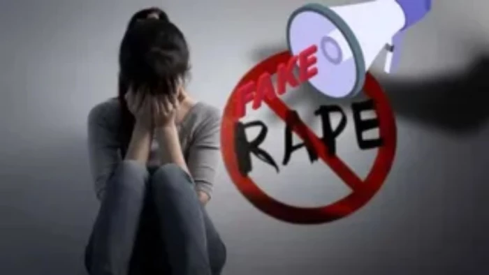 Ujjain News: महामंडलेश्वर को दुष्कर्म के झूठे केस में फंसाने की खौफनाक साजिश, उज्जैन पुलिस ने दो पर कसा शिकंजा