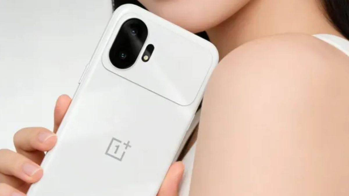 OnePlus 15T जल्द होगा लॉन्च, कॉम्पैक्ट डिजाइन और 7500mAh बैटरी के साथ मिलेगा दमदार कैमरा