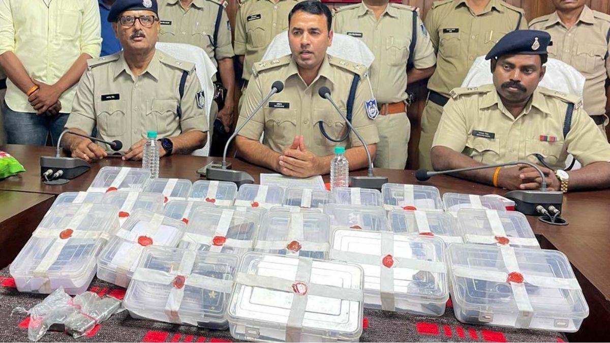 Khargone Crime News: 24 पिस्टल के साथ हरियाणा व पंजाब के बदमाश गिरफ्तार