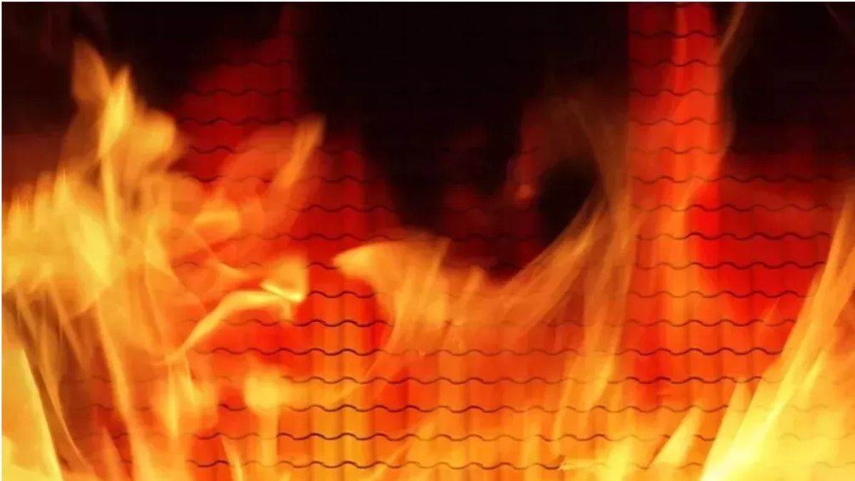 बिहार के रोहतास में चूल्हे की चिंगारी से घर जलकर खाक, आग से जिंदा जले 8 लोग, 6 की मौत