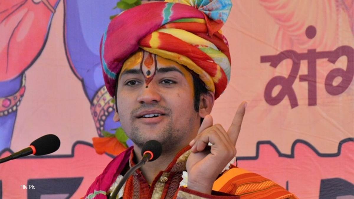 बागेश्वर धाम प्रमुख धीरेन्द्र कृष्ण शास्त्री को मिली कोर्ट से बड़ी जीत, भड़काऊ बयान और देशद्रोह मामले में क्‍लीन चिट