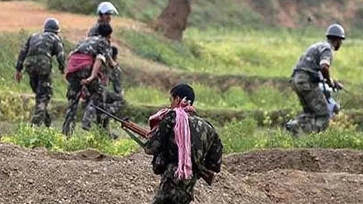 Maoist Encounter: 10 Maoist piles including one crore prize, five soldiers in the campaign