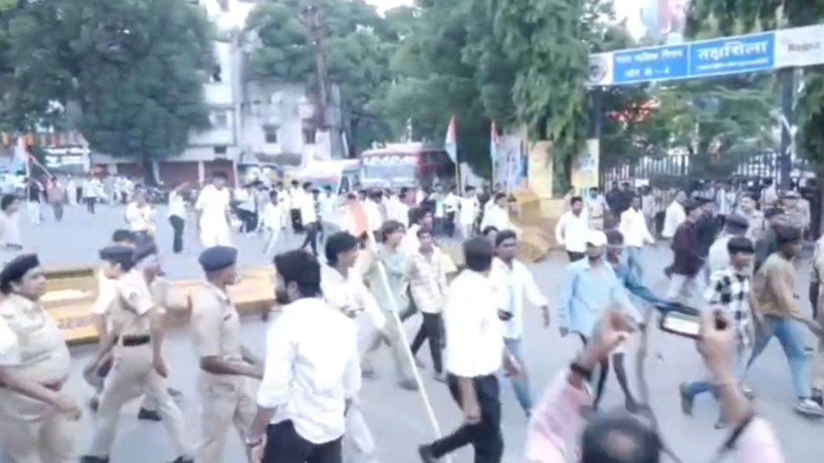 रायपुर में CM हाउस घेराव के दौरान बवाल, करीब 1000 NSUI कार्यकर्ताओं पर FIR दर्ज; CCTV से की जा रही पहचान
