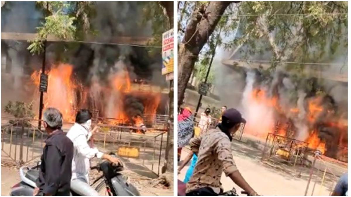 राजधानी रायपुर के बैंक कॉम्प्लेक्स में लगी भीषण आग Raipur Fire Outbreak: मोतीबाग चौक के पंजाब नेशनल बैंक एटीएम में लगी भीषण आग, 5-6 दुकानें आई चपेट में