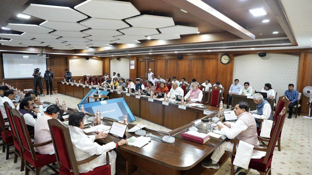 MP Cabinet Meeting: एमपी में मंडी टैक्स डेढ़ परसेंट किया गया, कपास पर घटाया; 15 जून से आगे नहीं बढ़ेगी ट्रांसफर की तारीख