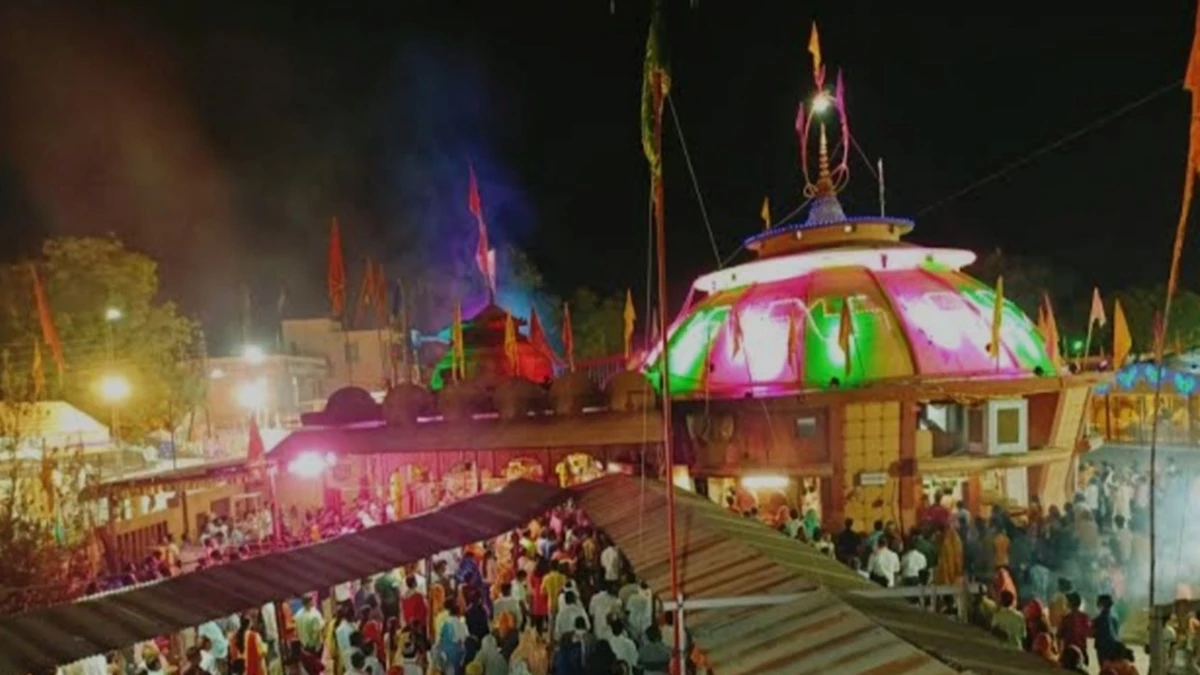 Shri Dada Darbar Khandwa: गुरुपूर्णिमा पर श्रीदादाजी दरबार में दर्शन के लिए जा रहे हैं, तो पढ़ लें ये खबर