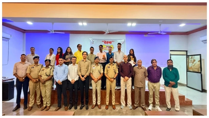 लिव-इन रिलेशनशिप से लेकर साइबर सुरक्षा तक: बिलासपुर एसएसपी रजनेश सिंह ने किया जनजागरूकता फिल्मों का विमोचन