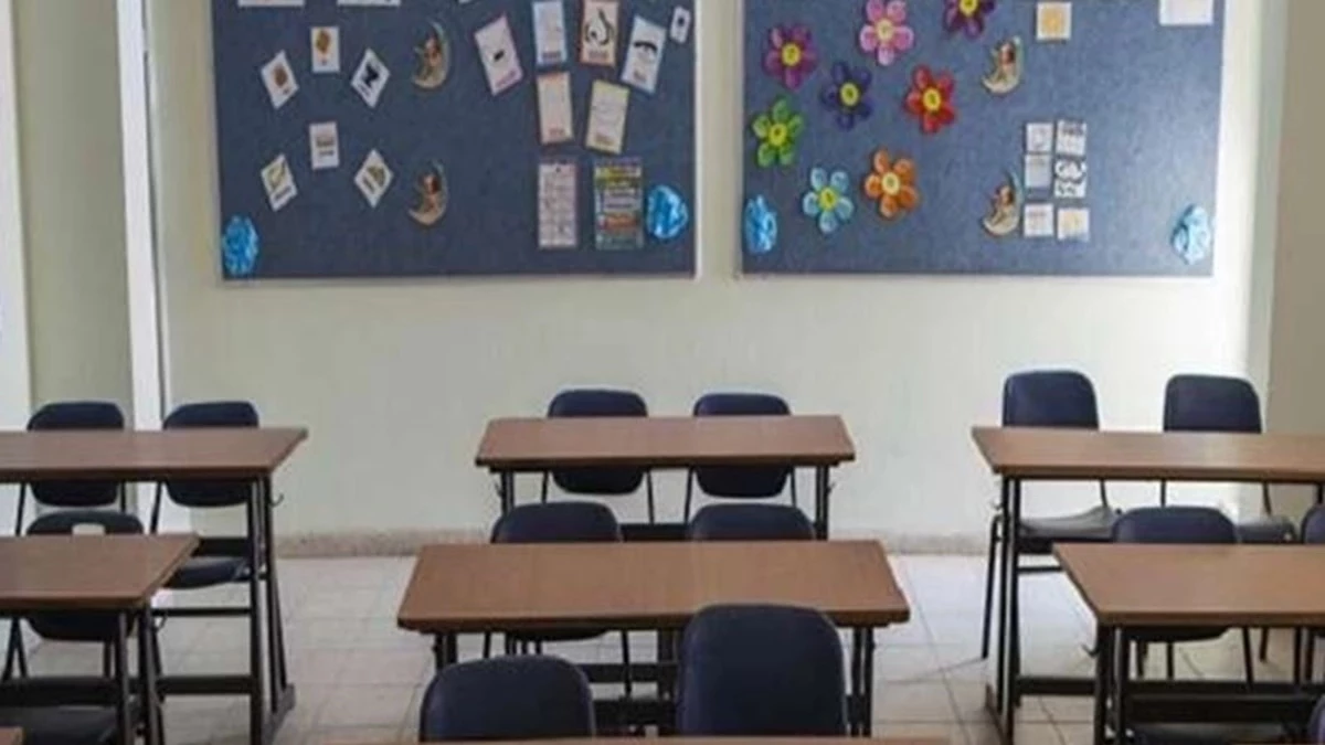 MP School Education: मध्य प्रदेश में 6.70 लाख स्कूली बच्चों ने बीच में छोड़ दी पढ़ाई, हर साल बढ़ रही इनकी संख्या
