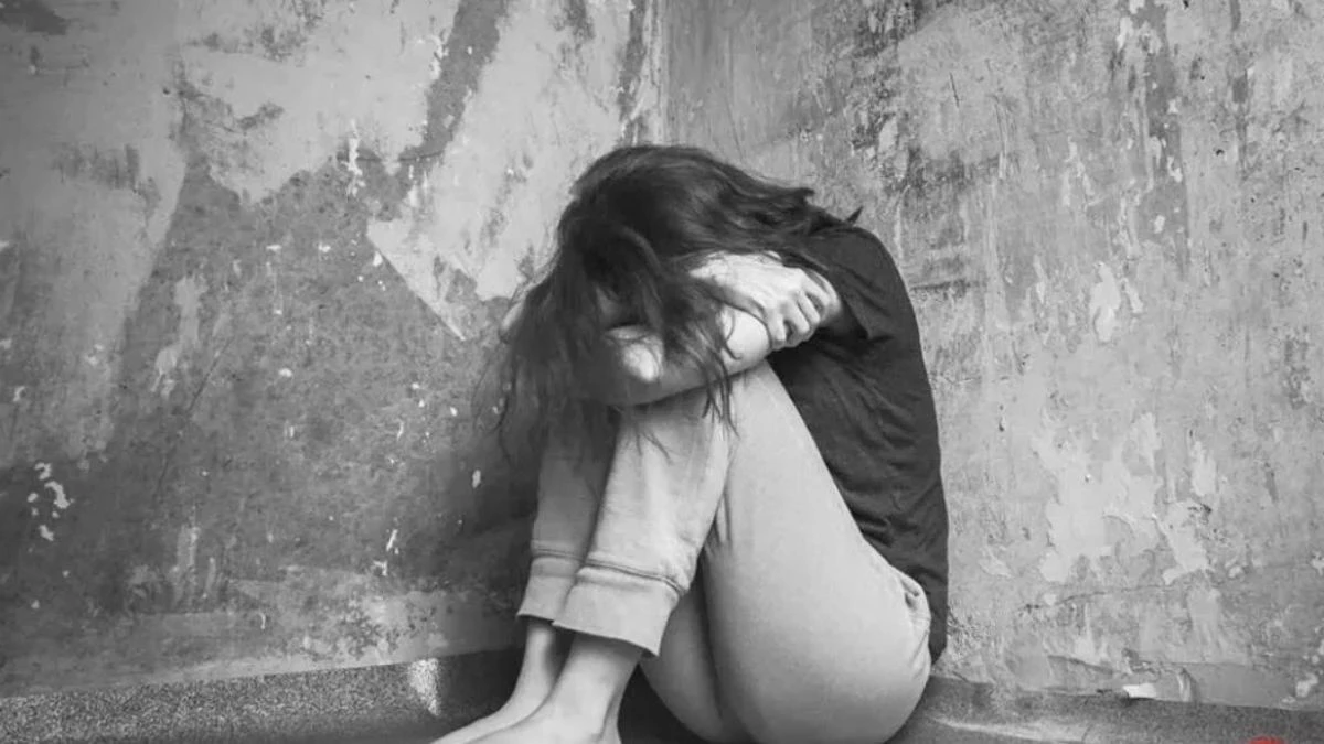 हैवान बने सौतेले पिता व नाना... दिव्यांग बालिका का दो साल तक किया दुष्कर्म, अब मिली उम्र कैद की सजा