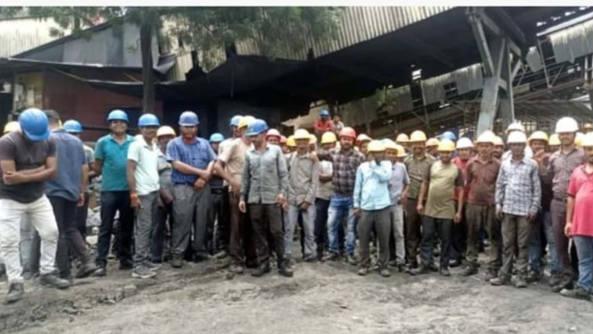 राखी पर नहीं मिला बोनस, तो छलका मजदूरों का दर्द, कहा- बहनें पूरा साल करती हैं इस दिन का इंतजार