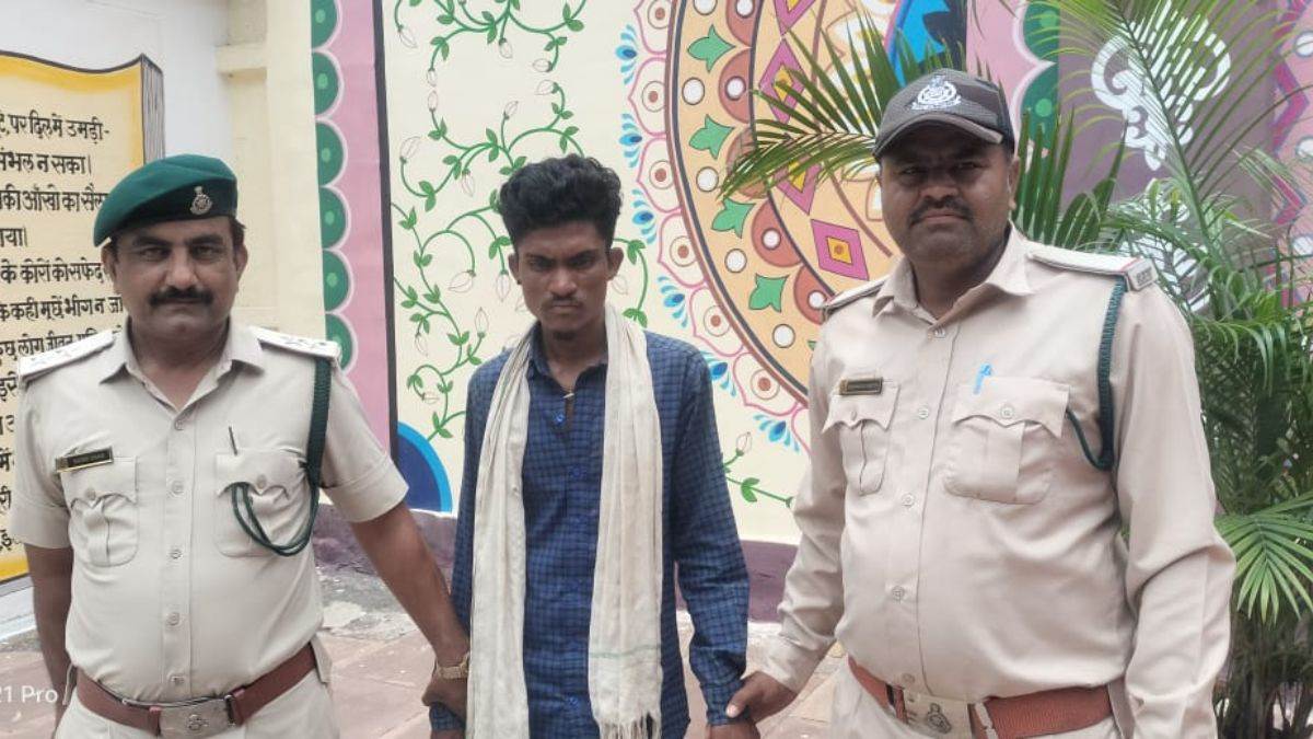 बड़वानी में कछुए की निर्ममता से गर्दन काटते हुए वीडियो किया वायरल, आरोपी गिरफ्तार