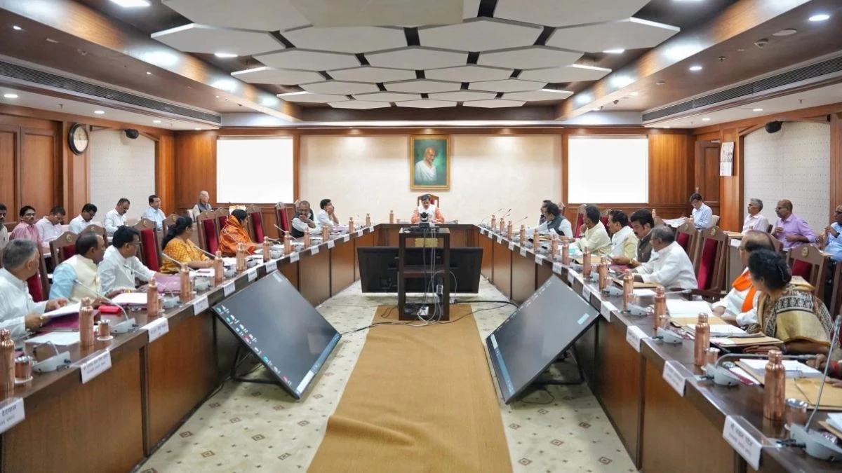 MP Cabinet Decision: नगरीय निकाय चुनाव होंगे डायरेक्ट, स्क्रैप पॉलिसी को मिली मंजूरी; मोहन कैबिनेट ने लिए बड़े फैसले