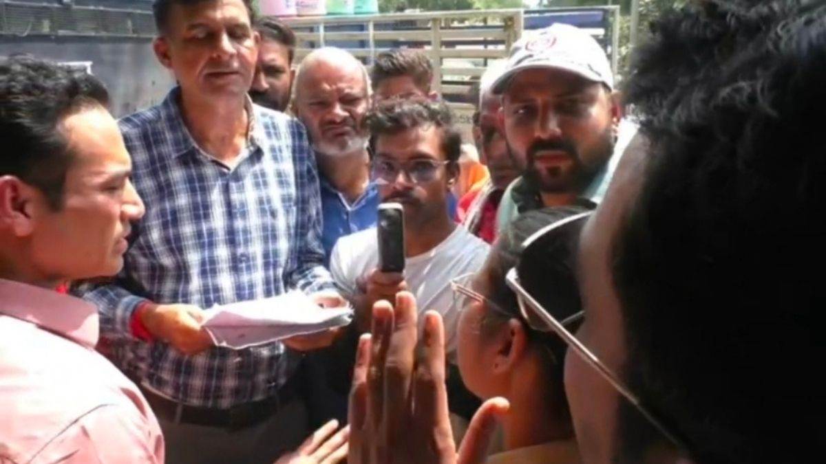 रीवा में आप नेता काे हंगामा पड़ा भारी, महिला एएसपी से बदसलूकी पर प्रमोद शर्मा गिरफ्तार