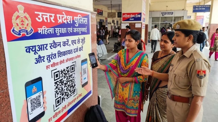 एप के जरिए ऑनलाइन कनेक्ट होगी हर महिला, क्यूआर स्कैन करते ही कर सकेंगी शिकायत, लखनऊ से रखी जाएगी सभी 75 जिलों पर नजर