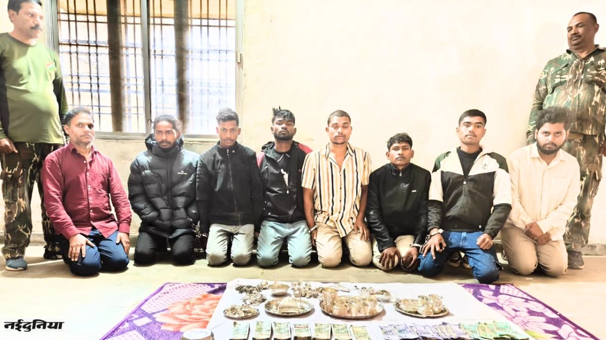 बलरामपुर के ज्वलेरी शॉप में हुई चोरी का पर्दाफाश, 50 लाख का सामान बरामद; 8 आरोपी गिरफ्तार