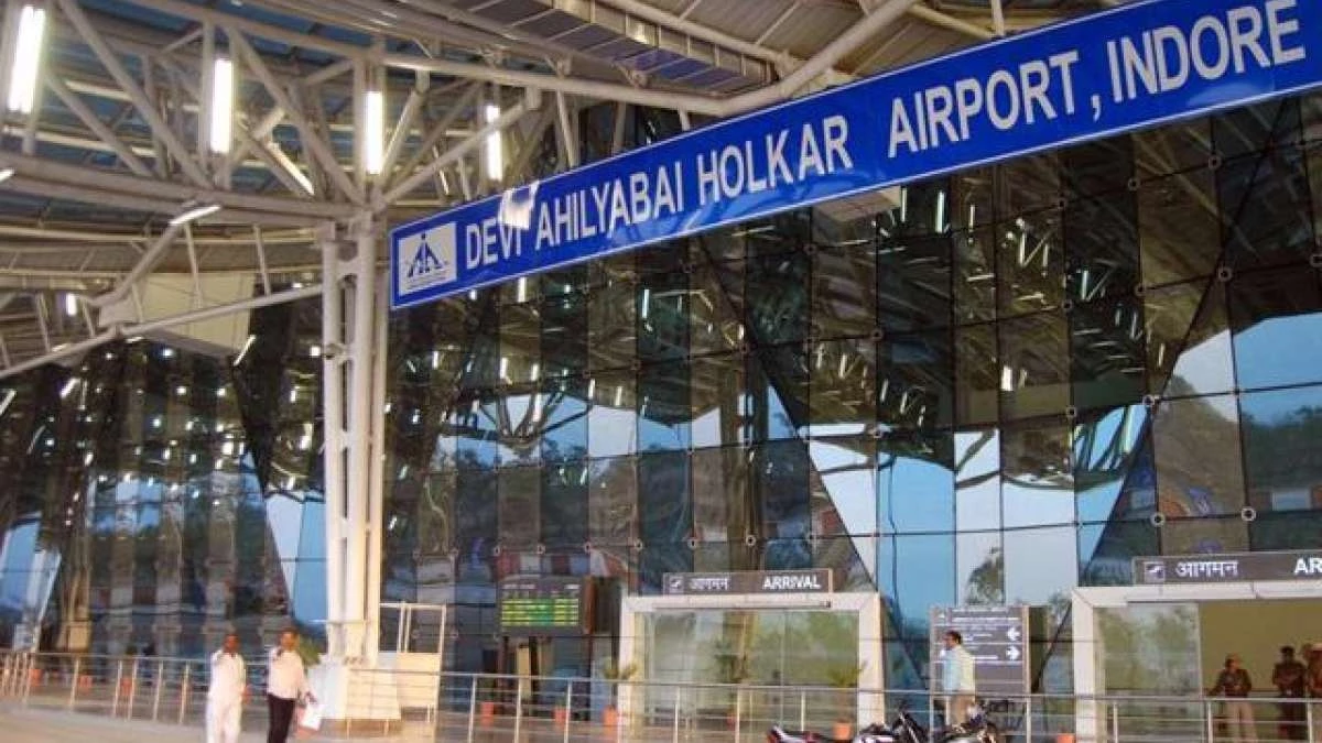 इंदौर एयरपोर्ट पर IndiGo की उड़ानें लगातार बाधित, सातवें दिन 13 उड़ानें निरस्‍त