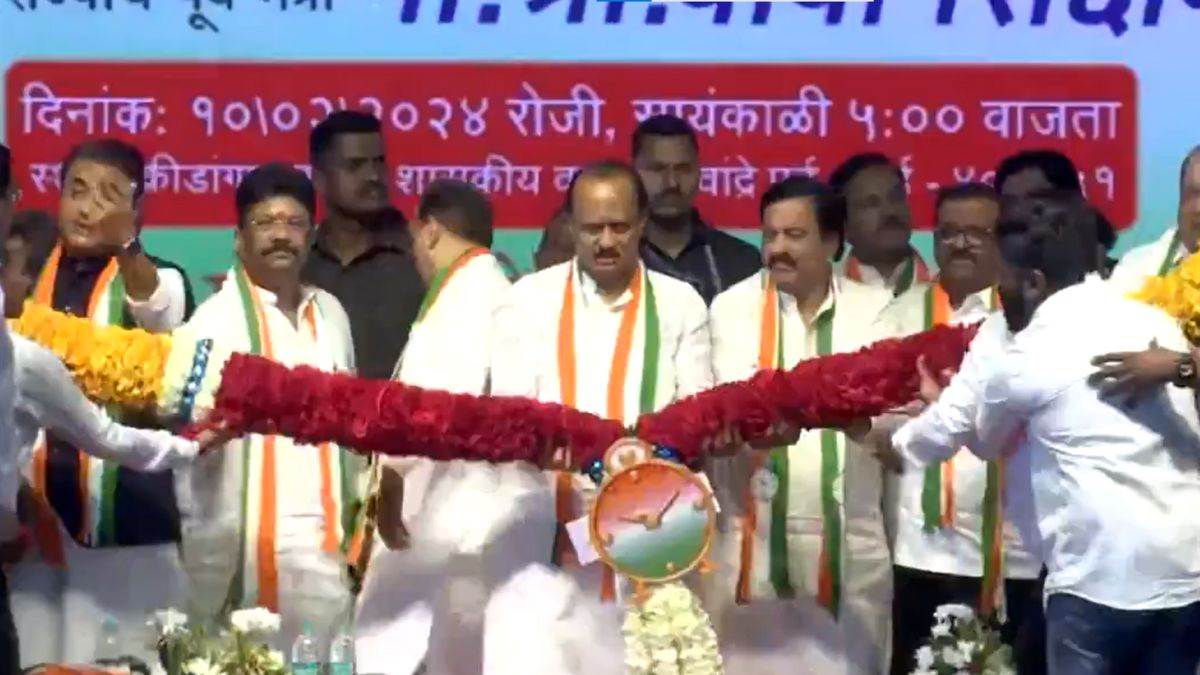 Maharashtra News: अजित पवार की पार्टी NCP में शामिल हुए बाबा सिद्दीकी, 8 फरवरी को दिया था कांग्रेस से इस्तीफा