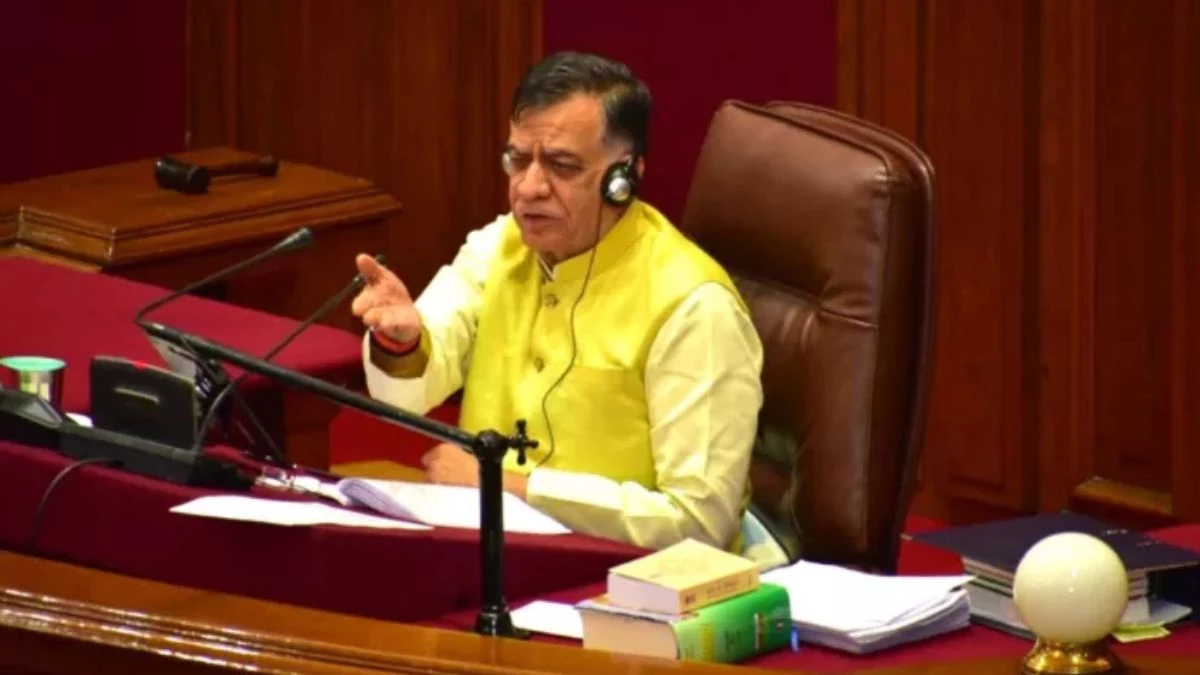 यूपी विधानसभा में शोक प्रस्ताव के दौरान भाजपा विधायक के मोबाइल की बजने लगी घंटी, नाराज स्पीकर ने कराया जब्त