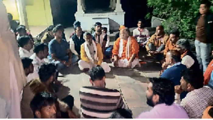 एक हजार वर्ष पुराने विष्णु मंदिर में तोड़फोड़, प्रतिमाएं खंडित होने से ग्रामीणों में आक्रोश