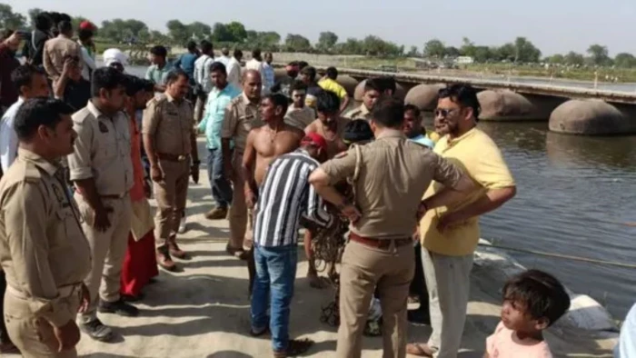 वृंदावन में बड़ा हादसा: यमुना में डूबी 32 श्रद्धालुओं से भरी मोटर बोट, पंजाब के 9 लोगों की मौत; रेस्क्यू में जुटी सेना