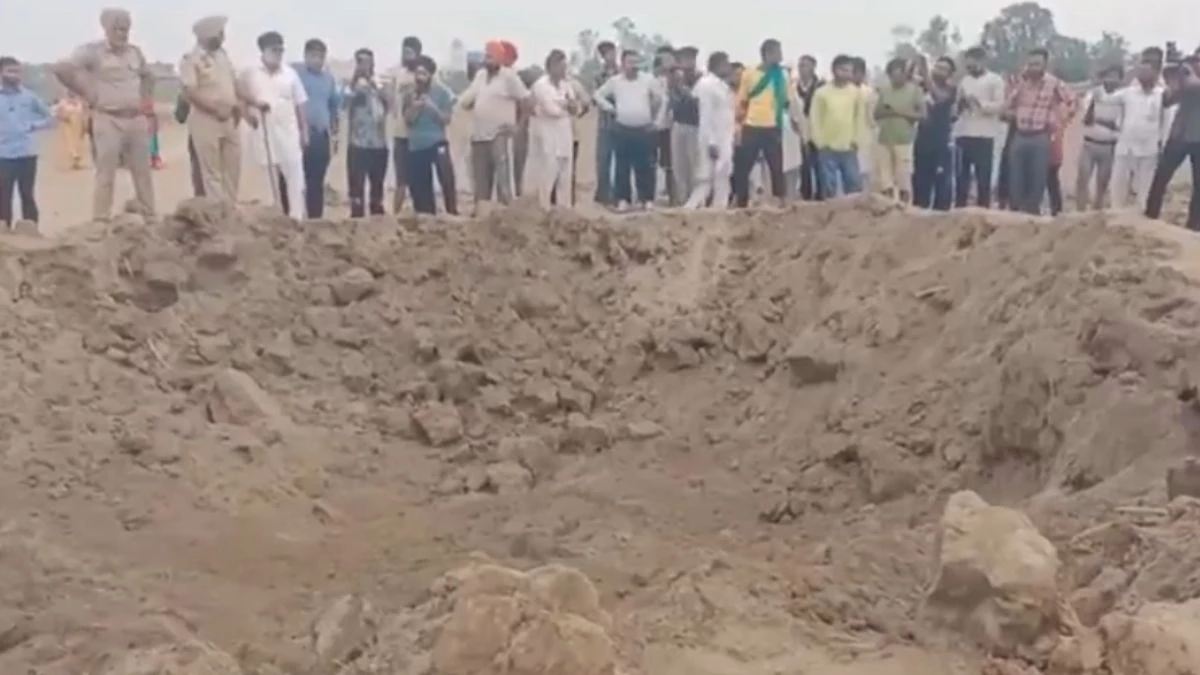 India Pakistan Conflict Latest Photo Video: Pakistani drone fell in Sikh family's house in Punjab… A big pit on Raheyar Khan Airbase in Pakistan