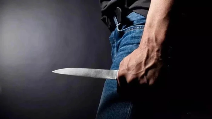 भोपाल में देर रात युवक के साथ खौफनाक वारदात, लूट का विरोध करने पर ई-रिक्शा चालक और उसके दोस्तों ने चाकू से गोदा