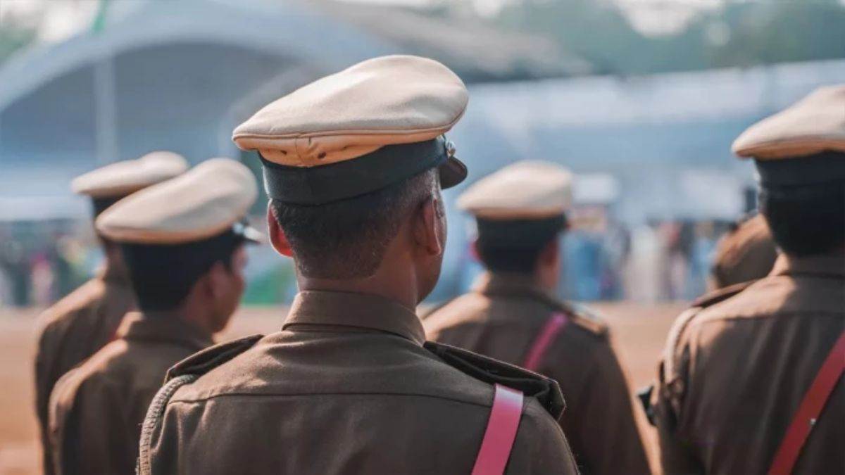 छत्तीसगढ़ पुलिस विभाग में जल्द बड़ा फेरबदल, कई SP-IG की बदल सकती है जिम्मेदारी... 33 जिलों में तबादलों की तैयारी तेज