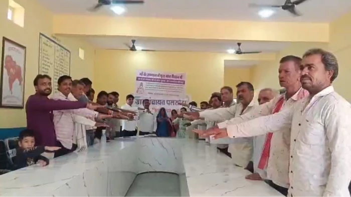 मां का सम्मान: रतलाम के एक गांव में मां की गाली दी तो लगेगा जुर्माना, सामाजिक बहिष्कार भी होगा