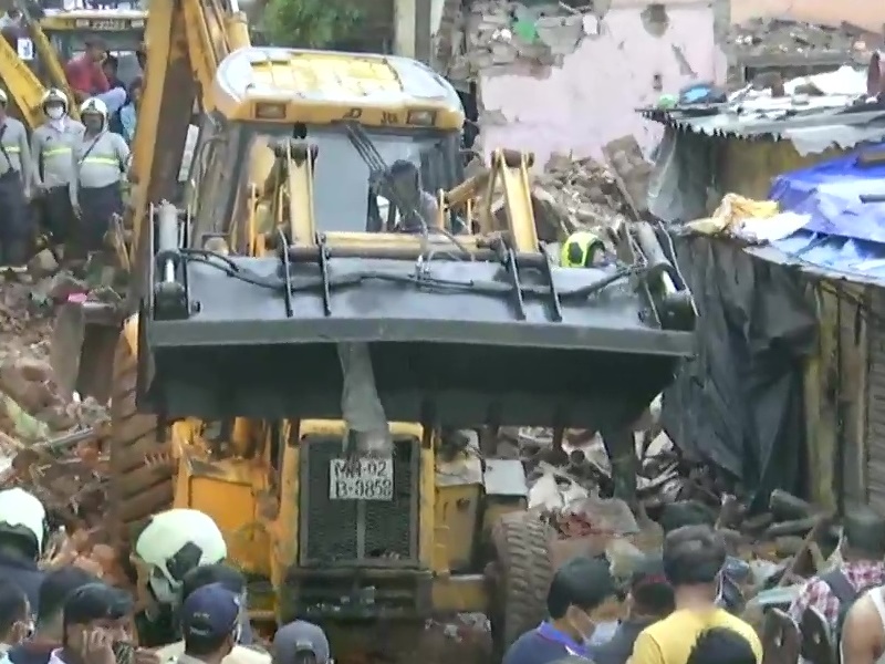 Mumbai Weather Updates मलाड वेस्ट में 4 मंजिला इमारत गिरने से 11 की