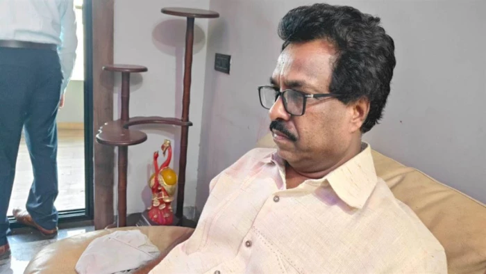 करोड़ों की जमीन, आलीशान मॉल और जिम… इंदौर में लोकायुक्त के छापे में नपे संयुक्त संचालक लक्ष्मी नारायण कंडवाल