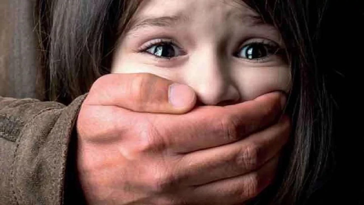 घर के बाहर खेलने गई 7 साल की बच्‍ची से दुष्‍कर्म कर गला घोंटकर खंडहर में फेंका था, दोहरी उम्र कैद की सजा मिली