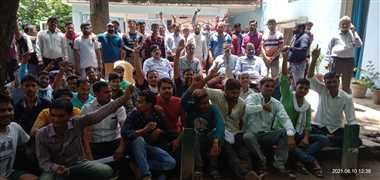 बिना सूचना के आउटसोर्स कर्मचारियों को न निकाला जाए