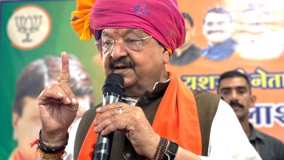 मानसिक अस्वस्थ महिलाओं ने मंत्री विजयवर्गीय को बांधी स्वदेशी बीजों की राखी